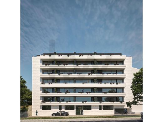 Apartment / Etagenwohnung in Matosinhos, Distrito do Porto