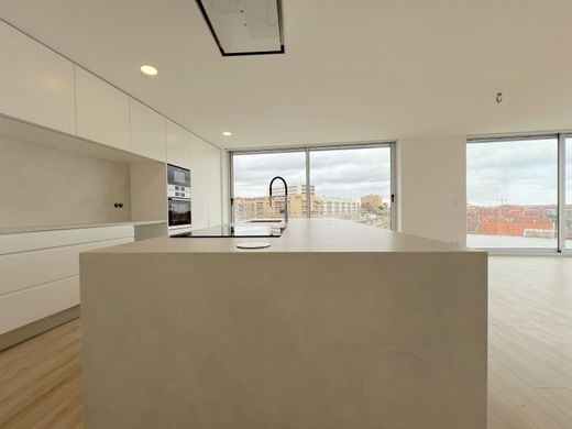 Apartment in Espinho, Aveiro