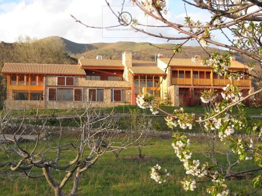 Villa in Candeleda, Avila