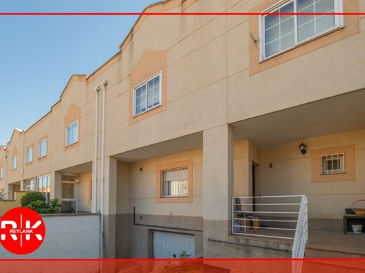 Luxury home in San Fernando de Henares, Province of Madrid