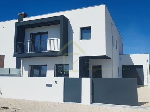 Luxury home in Torres Vedras, Lisbon