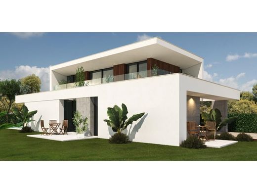 Casa Unifamiliare a Caldas da Rainha, Distrito de Leiria