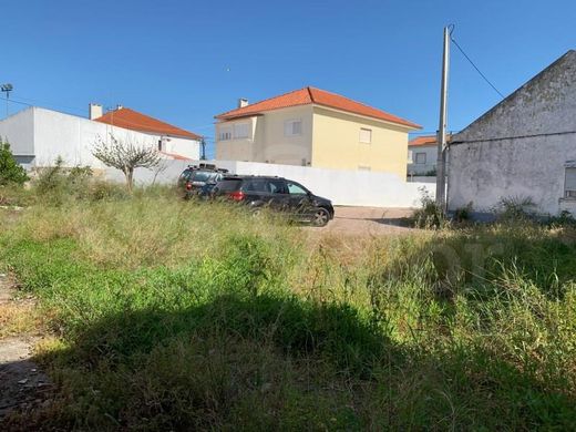 Land in Loures, Lisbon