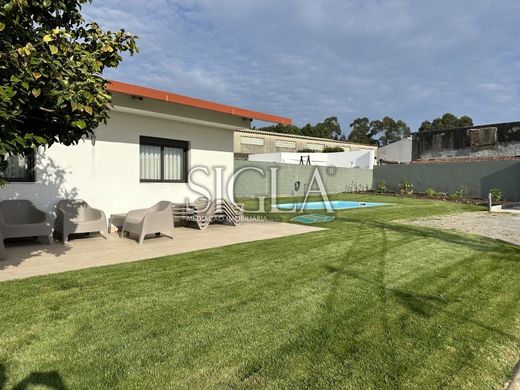 Casa di lusso a Vila Nova de Gaia, Oporto