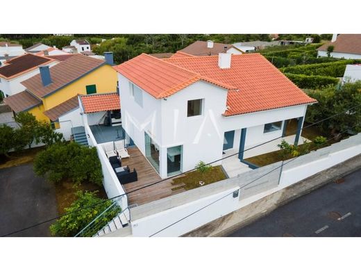 Luxe woning in Ribeira Grande, Azores