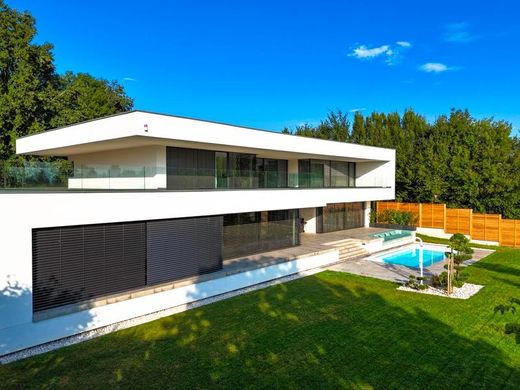 Luxus-Haus zu verkaufen in Wels