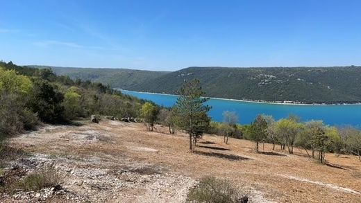 Terrain à Raša, Istria