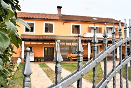 Luksusowy dom w Makovci, Grožnjan-Grisignana