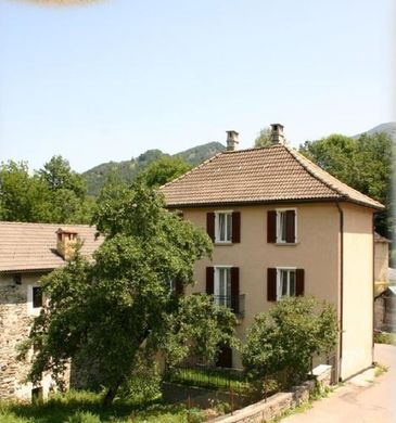 Luxury home in Palagnedra, Locarno District