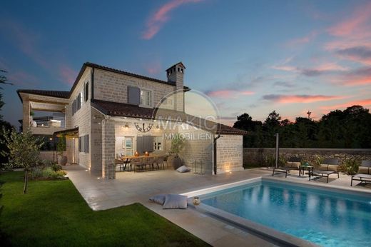 منزل ﻓﻲ Kanfanar, Istria