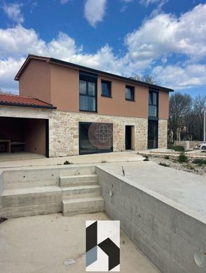 Casa de lujo en Kršan, Istria