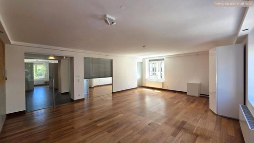 Ofis Viyana, Wien Stadt