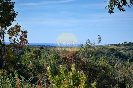 Land in Buje, Grad Buje