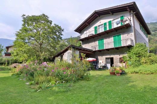 Apartament w Faido, Leventina District