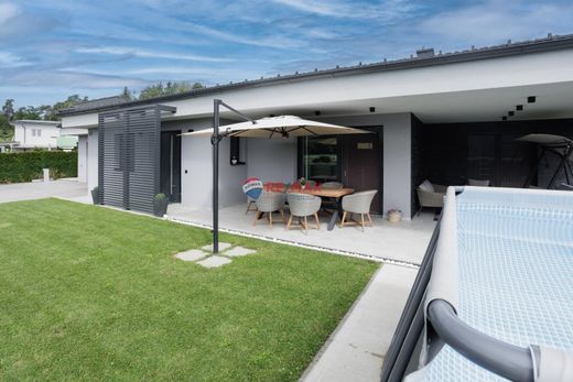 Luxus-Haus in Grafenstein, Politischer Bezirk Klagenfurt Land