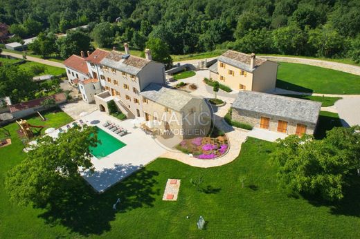 Luxe woning in Makovci, Grožnjan-Grisignana