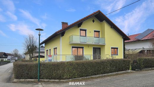 Luxury home in Sattledt, Wels-Land