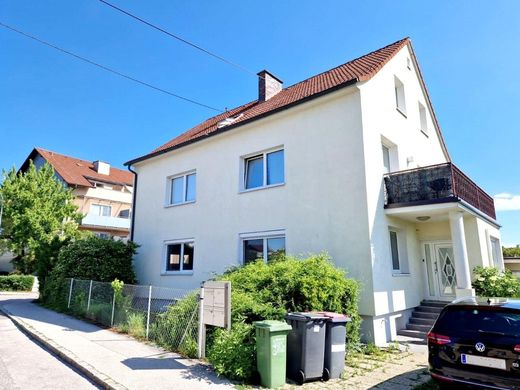 Luxus-Haus in Traun, Politischer Bezirk Linz-Land