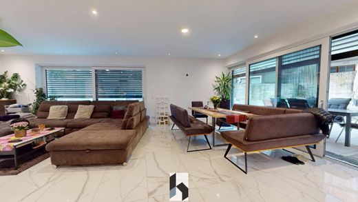 Элитный дом, Haiming, Politischer Bezirk Imst