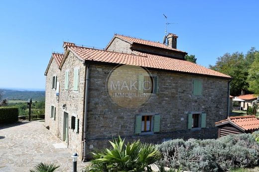 Luxury home in Buje, Grad Buje