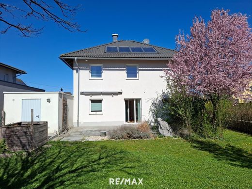 Casa di lusso a Ansfelden, Politischer Bezirk Linz-Land