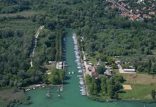 Участок, Balatonfűzfő, Veszprém megye