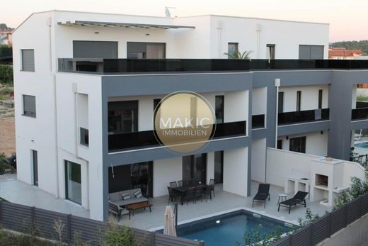 Casa de luxo - Frata, Tar-Vabriga-Torre Abrega