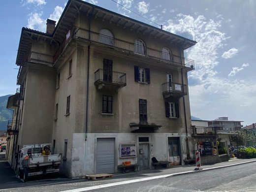 Casa di lusso a Tenero, Locarno District