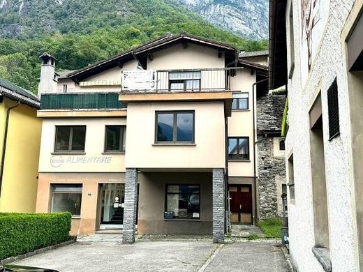 Maison de luxe à Cavergno, Vallemaggia District