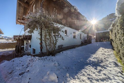 Элитный дом, Бриксен-им-Тале, Politischer Bezirk Kitzbühel