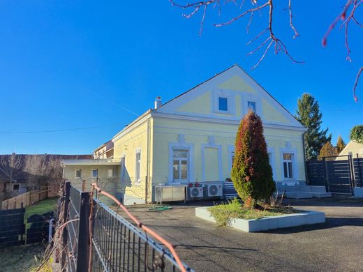 Maison de luxe à Neulengbach, Politischer Bezirk Sankt Pölten