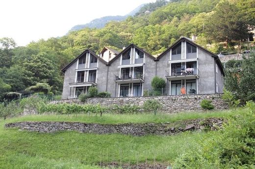 Casa di lusso a Vogorno, Locarno District