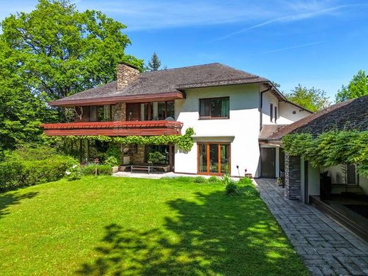 Villa zu verkaufen in Linz