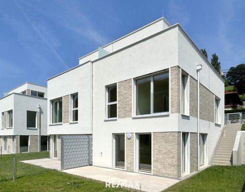 Luxury home in Klosterneuburg, Politischer Bezirk Tulln