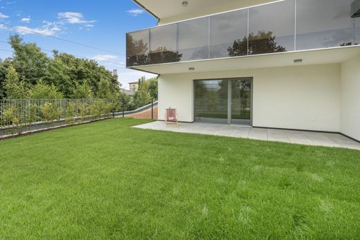 아파트 / Sankt Florian, Politischer Bezirk Linz-Land