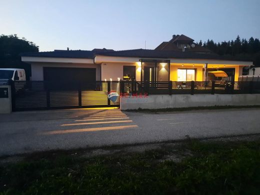 Luxe woning in Grafenstein, Politischer Bezirk Klagenfurt Land