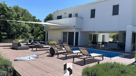 Villa in Kršan, Istria