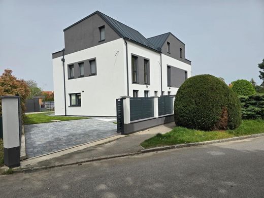 Maison de luxe à Trumau, Politischer Bezirk Baden
