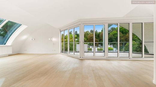 مكتب ﻓﻲ فيينا, Wien Stadt