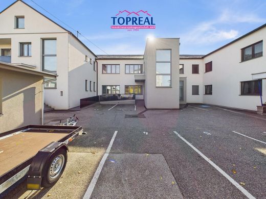 Luxe woning in Traun, Politischer Bezirk Linz-Land