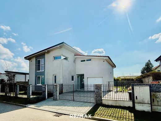 Maison de luxe à Nickelsdorf, Politischer Bezirk Neusiedl am See