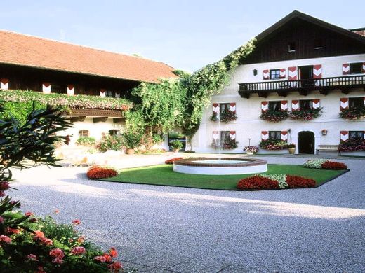 Hotel w Mattighofen, Politischer Bezirk Braunau am Inn