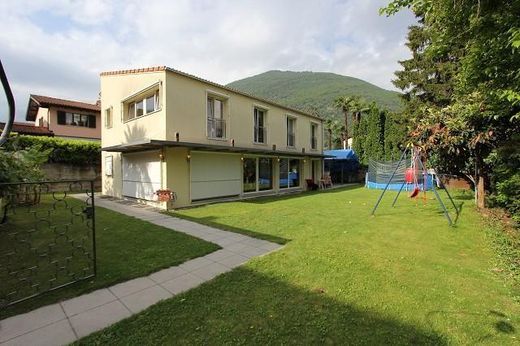 Luxury home in Losone, Locarno District