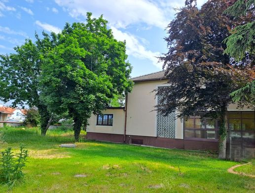 منزل ﻓﻲ Enzersdorf an der Fischa, Politischer Bezirk Bruck an der Leitha