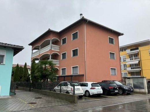 Appartement in Contone, Locarno District