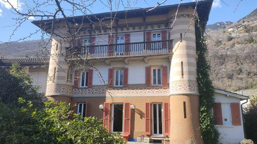 Villa à Monte Carasso, Bellinzona District