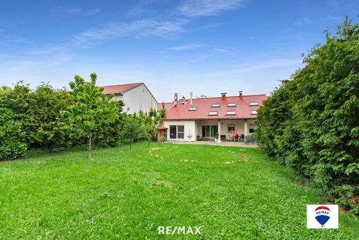 Luxury home in Neusiedl am See, Politischer Bezirk Neusiedl am See