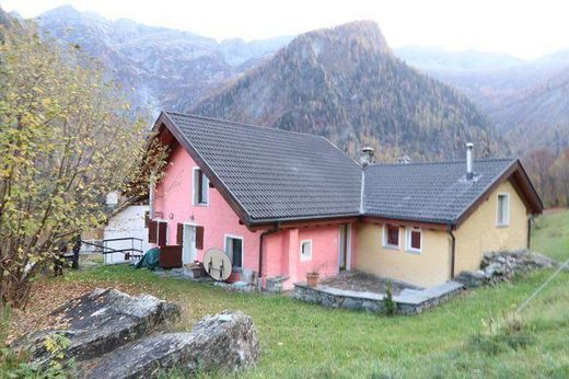 Luxe woning in Campo, Vallemaggia District
