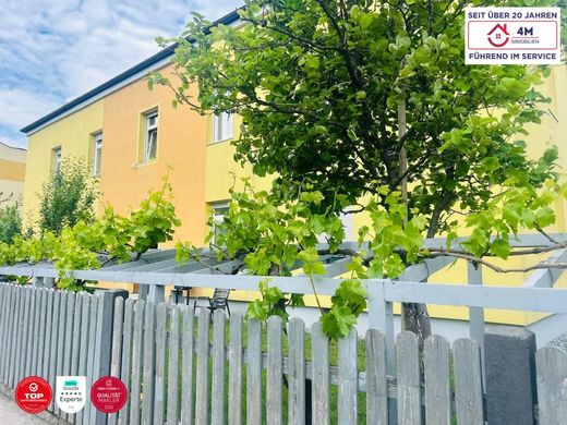 Luxe woning in Bad Vöslau, Politischer Bezirk Baden