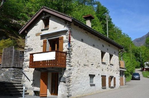 Boerderij in Bignasco, Vallemaggia District